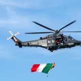 2) la dimostrazione di elisoccorso da parte del 15� stormo S.A.R. foto 2